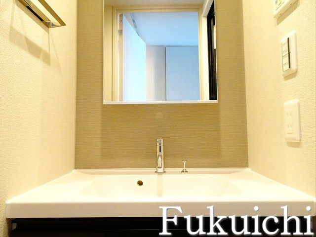 レジディア都立大の洗面所