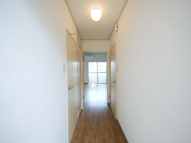 グランドハイツ東古松の内装|※写真は別の部屋のものです。