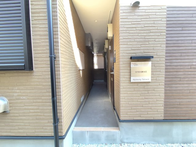 LEXIA新小岩の玄関
