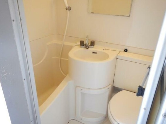 ロイヤルハイツの浴室