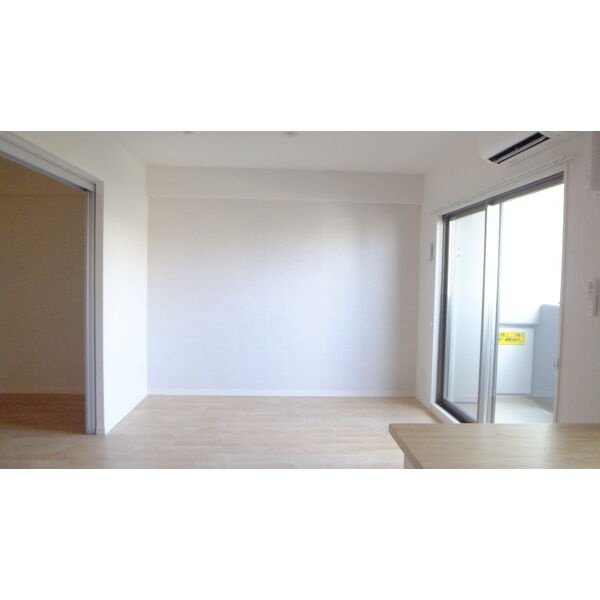 サリジェール瑞穂の居間・リビング