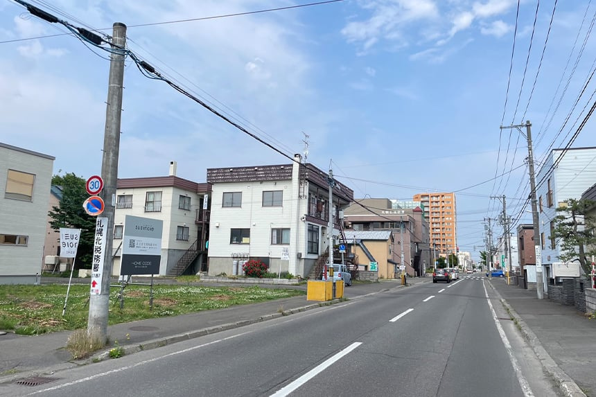 【建築条件付き】北31条西8丁目の前面道路含む現地写真