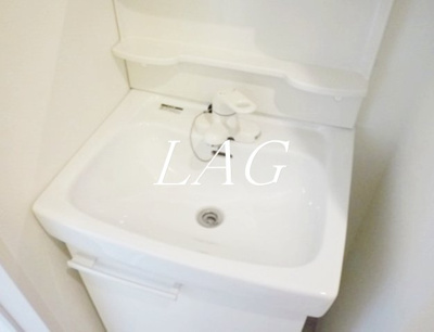 【洗面所】 | アルスハイツ | 洗面台です。