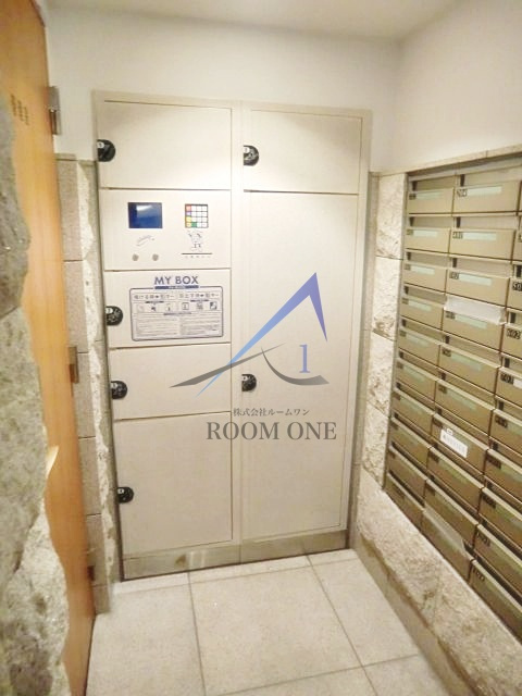 カスタリア東日本橋Ⅲのその他共用部分|宅配ボックスです。