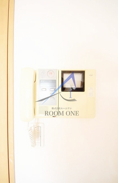 カスタリア東日本橋Ⅲのセキュリティ|モニター付きインターホンです。