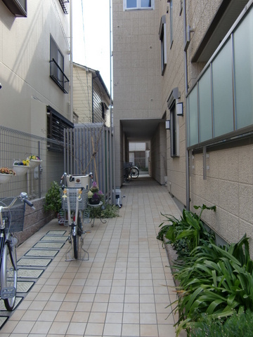 メルヴェイユ　Ｋのエントランス|アプローチ