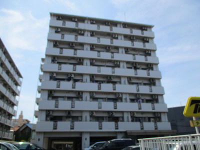 【外観】 | セブンハイツ | どっしりと重厚感のある外観です