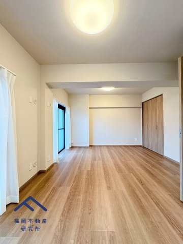 ダイナコート吉塚の居間・リビング