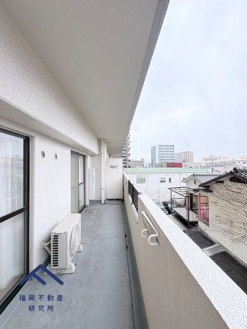 ダイナコート吉塚のバルコニー