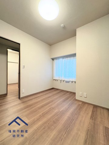 ダイナコート吉塚の洋室