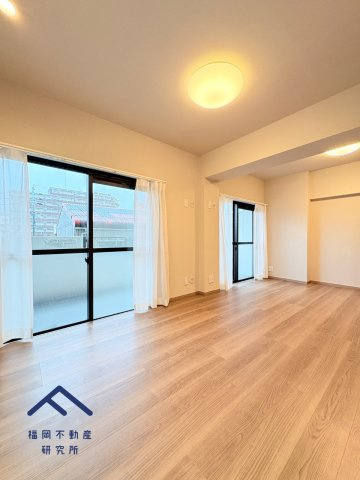 ダイナコート吉塚の居間・リビング