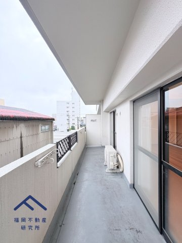 ダイナコート吉塚のバルコニー