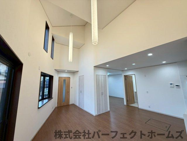 茄子作1丁目戸建の居間・リビング