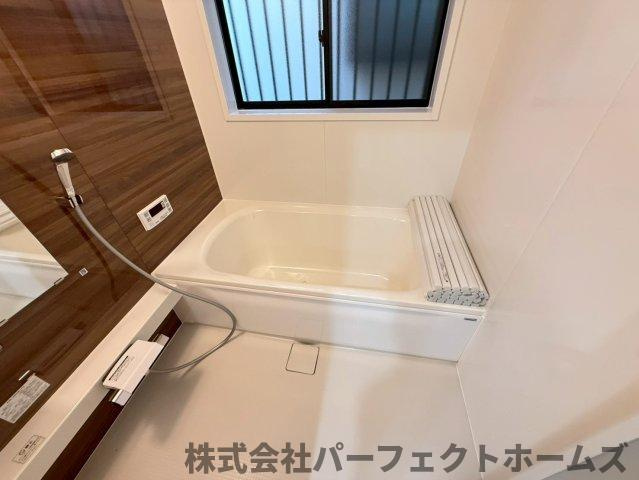 茄子作1丁目戸建の浴室|ゆったり過ごせるお風呂です