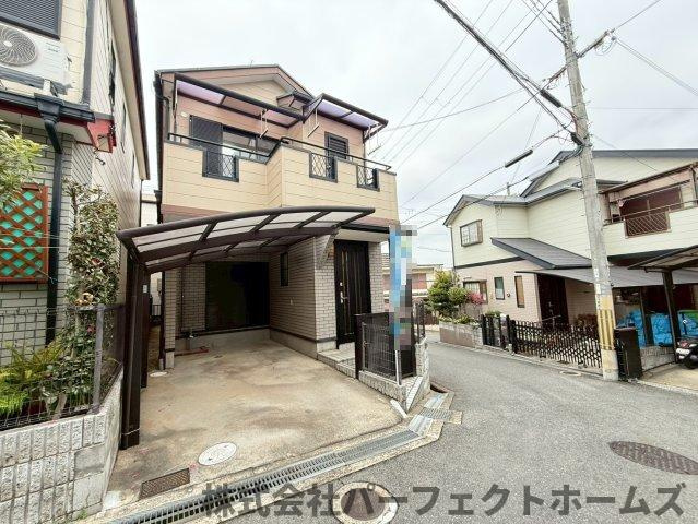 茄子作1丁目戸建の駐車場|駐車場があるので、車を買う予定の方も安心です