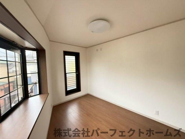 茄子作1丁目戸建の洋室|落ち着いた色調の洋室です
