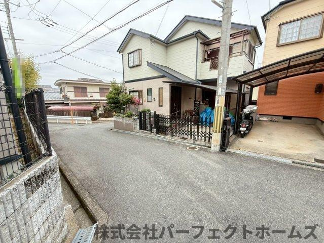 茄子作1丁目戸建の前面道路含む現地写真|前面道路含む現地写真です