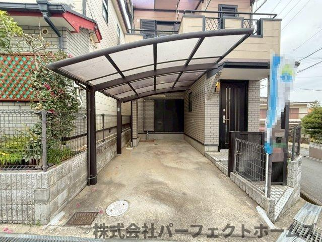 茄子作1丁目戸建の駐車場|駐車スペースもあります