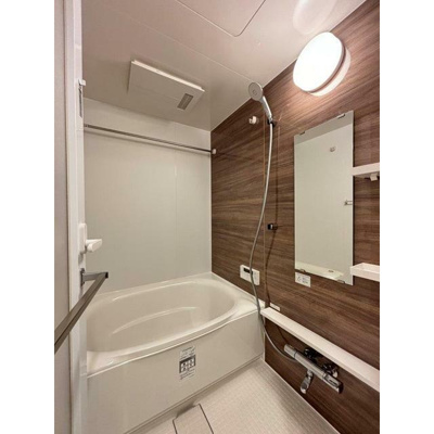 【浴室】 | ジオエント新中野 | 追い焚き機能、浴室乾燥機付きバス。