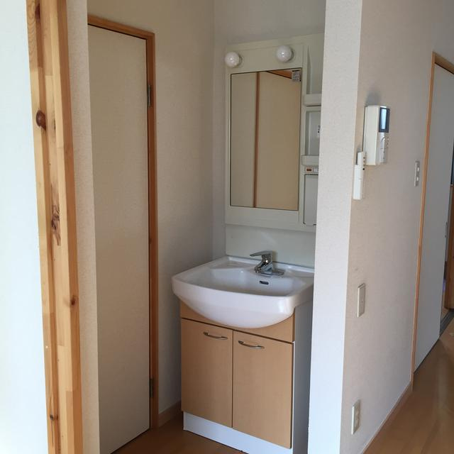 松戸山下貸家Ｂの洗面所