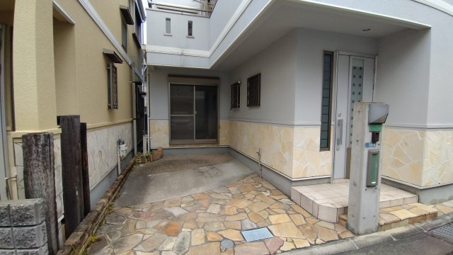 尼崎市食満　中古戸建の駐車場