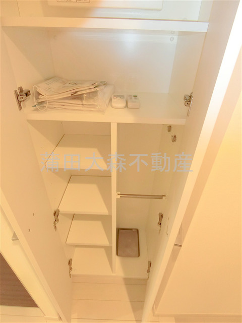 グランヴァン多摩川の設備|玄関収納　シューズBOX　傘立て