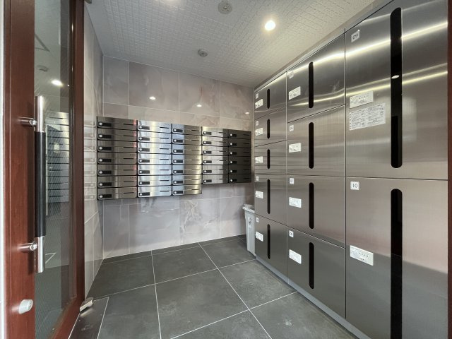 グランツあびこのエントランス