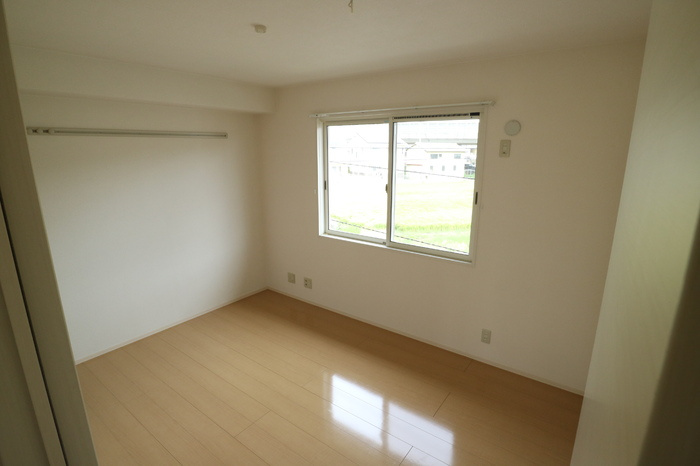 パインハイツ　A棟の洋室