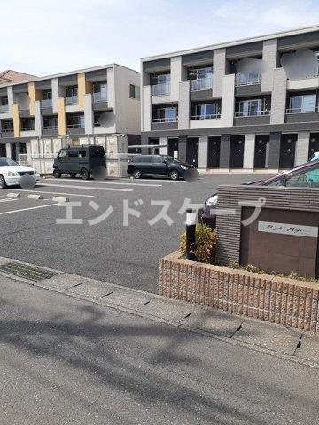 ブライト・アンジュの駐車場|高崎、前橋のお部屋探しはエンドスケープまで！お客様の理想お聞かせ下さい♪