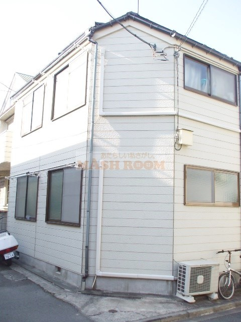 LEEのエントランス