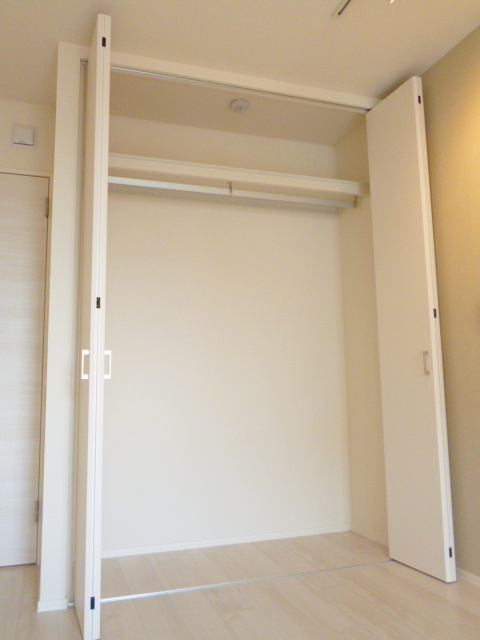 ＰＬＵＭ ＦＯＲＥＳＴ ＯＭＯＲＩの収納|クローゼット