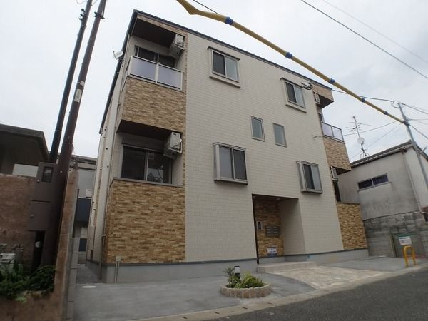 福岡市早良区次郎丸５丁目のアパート
