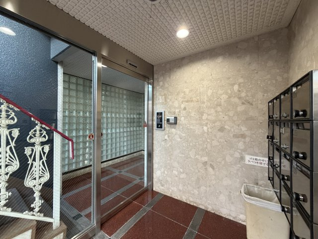 シャルマンコーポのエントランス