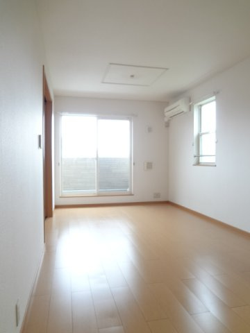 サンガーデンＣの居間・リビング