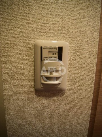 プレサンス谷町七丁目の設備|プレサンス谷町七丁目　人感センサーライト