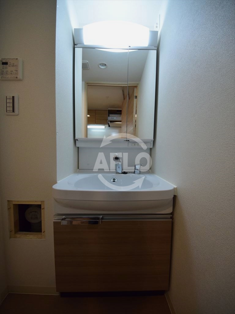 プレサンス谷町七丁目の洗面所|プレサンス谷町七丁目　洗面脱衣所