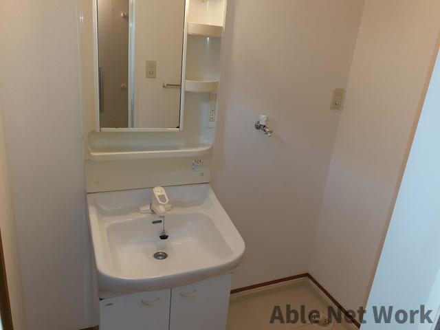 ヴィラ サンライズ ドリームⅠの洗面所|独立洗面台です