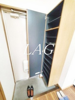 【玄関】 | ヴィラ・フィオーレ | 玄関です。