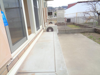 【その他】 | ファミーユ東手城　B棟 | 専用庭