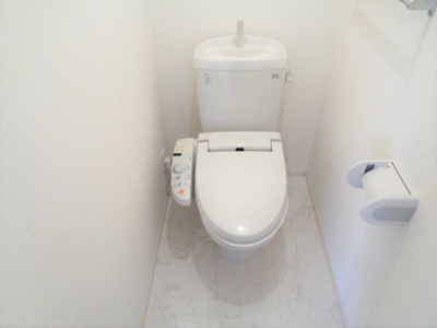 【その他】 | ファミーユ東手城　B棟 | 2階トイレ