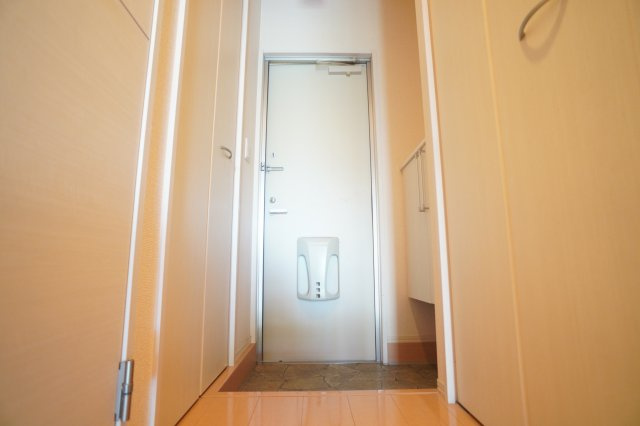 グランモア学園前の玄関