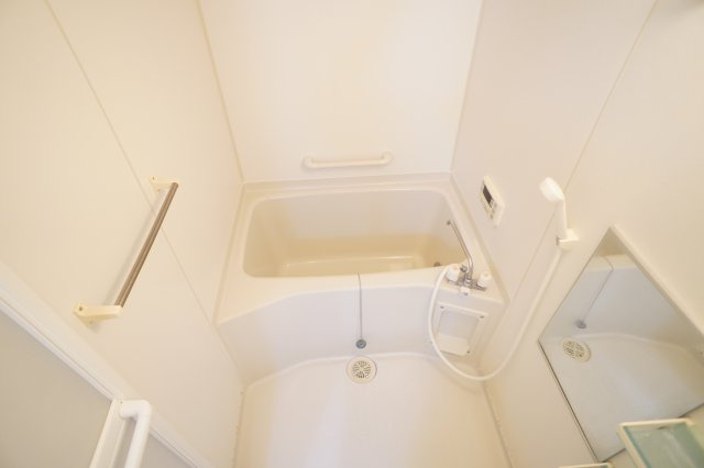 グランモア学園前の浴室