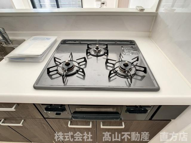 直方市大字下新入のアパートのキッチン