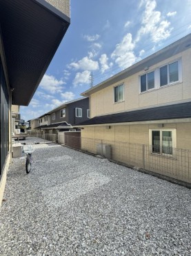 高知市口細山　中古一戸建ての庭|お子さまが走り回れる庭付き住宅。BBQやガーデニングにも◎