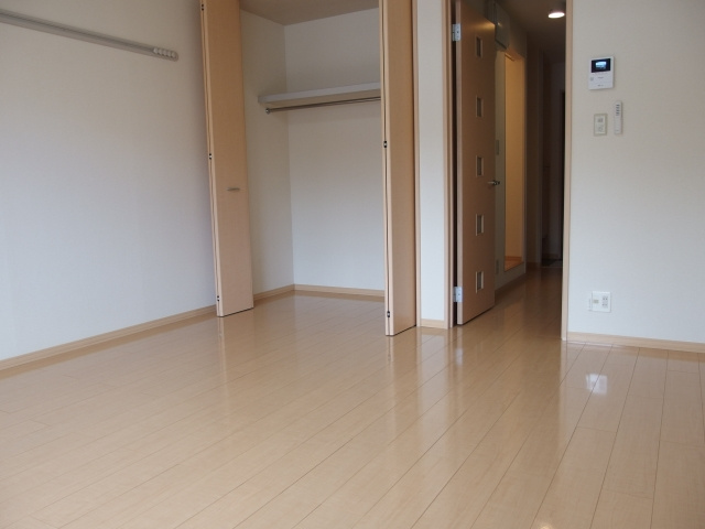 ションセイＡの居間・リビング