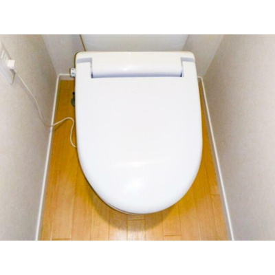 【トイレ】 | ウィステリア・K | 温水洗浄便座。