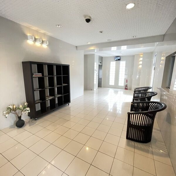 Ysのエントランス