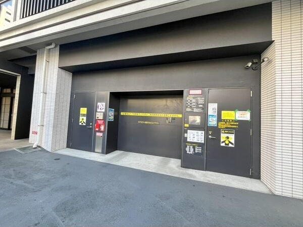 福岡市中央区清川１丁目の賃貸マンションの駐車場