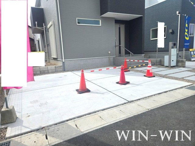 下地町戸建貸家の駐車場