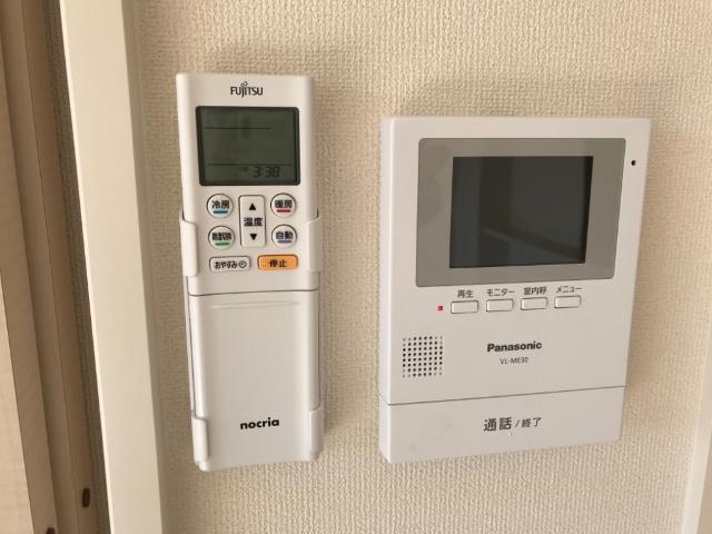 ジャスティス悠の内装|カメラ付インターホン